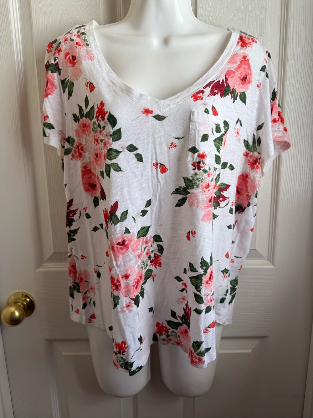torrid White V-Neck Tee with Pink Floral Print